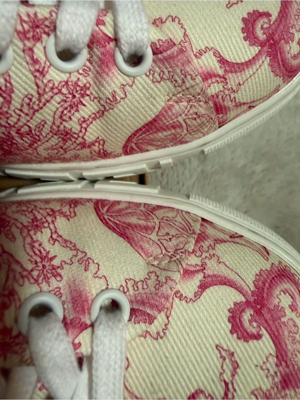 Versace Women’s Cream Canvas Sneakers with Pink Toile Print
Like New - Picture 8 of 11